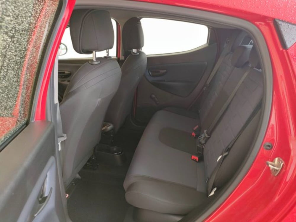 Lancia Ypsilon usata a Teramo (9)