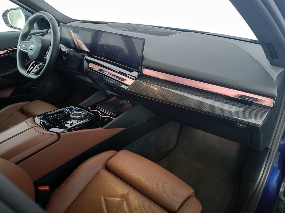 BMW i5 Touring usata a Ascoli Piceno (10)