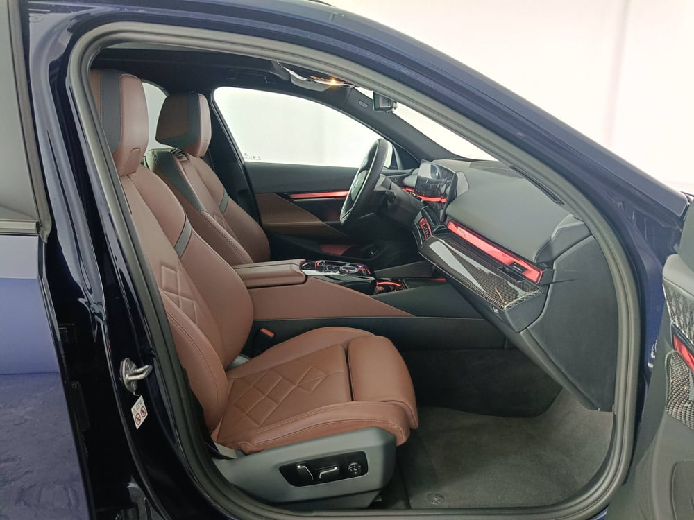 BMW i5 Touring usata a Ascoli Piceno (11)