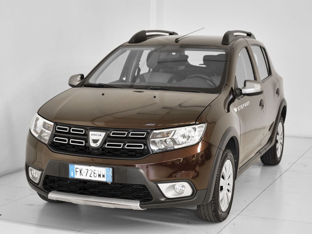 Dacia Sandero usata a Prato (2)