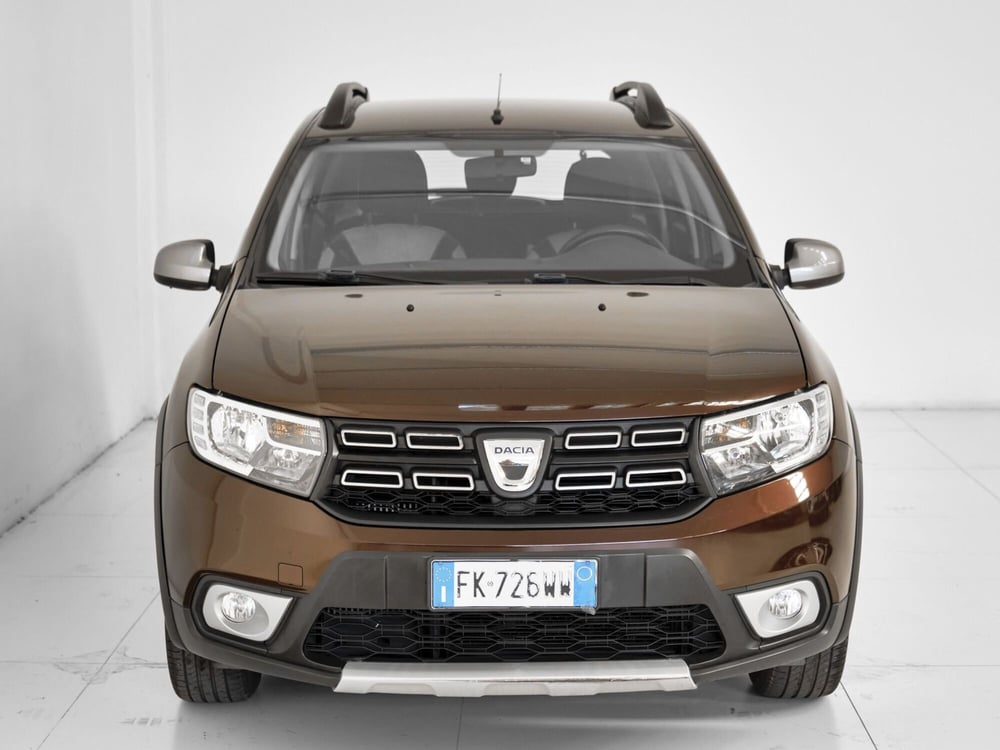 Dacia Sandero usata a Prato (5)