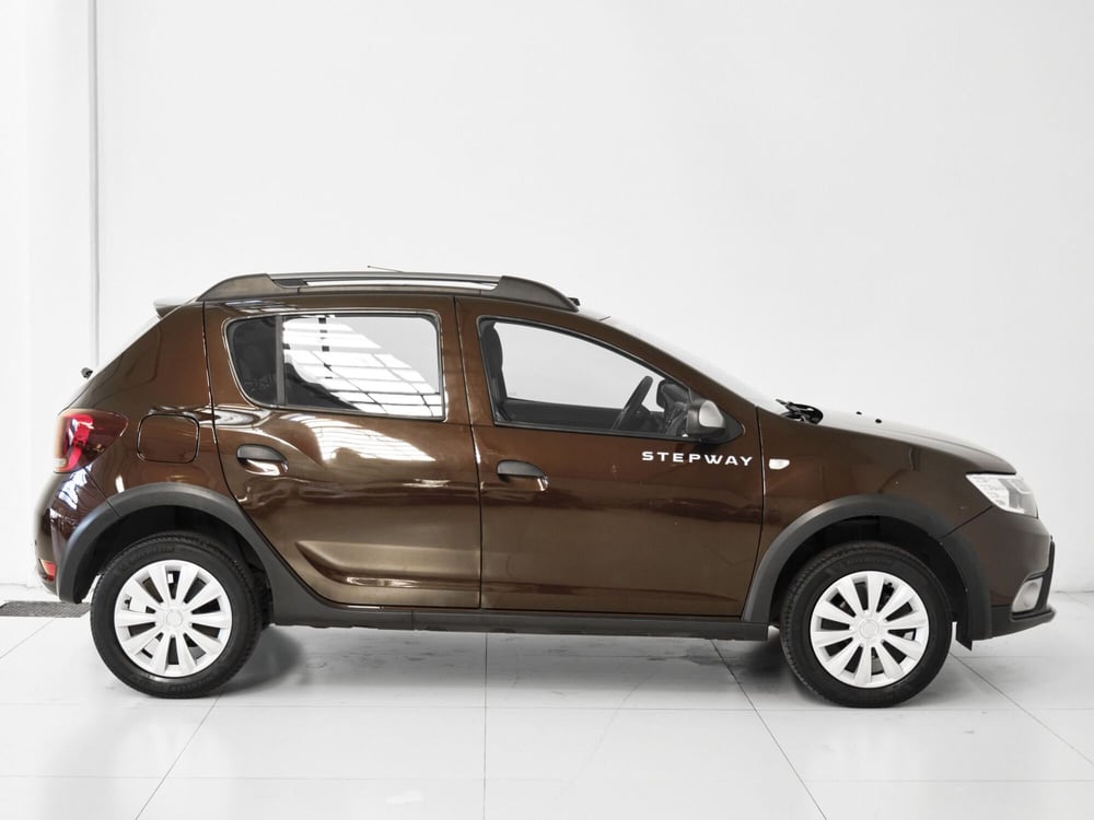 Dacia Sandero usata a Prato (6)