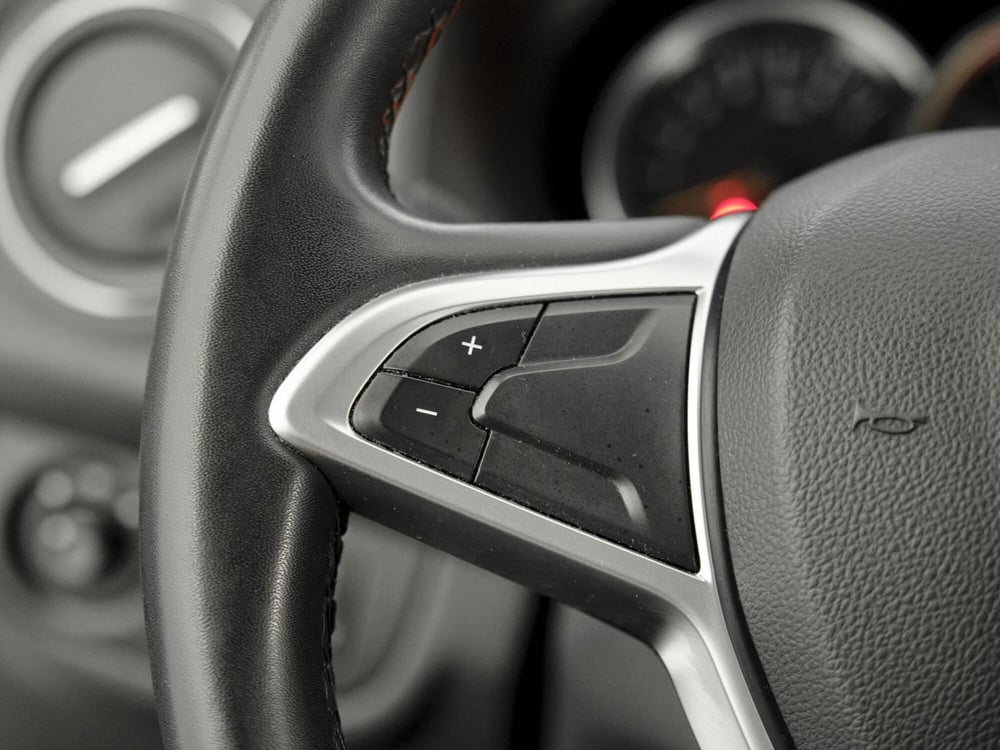 Dacia Sandero usata a Prato (9)