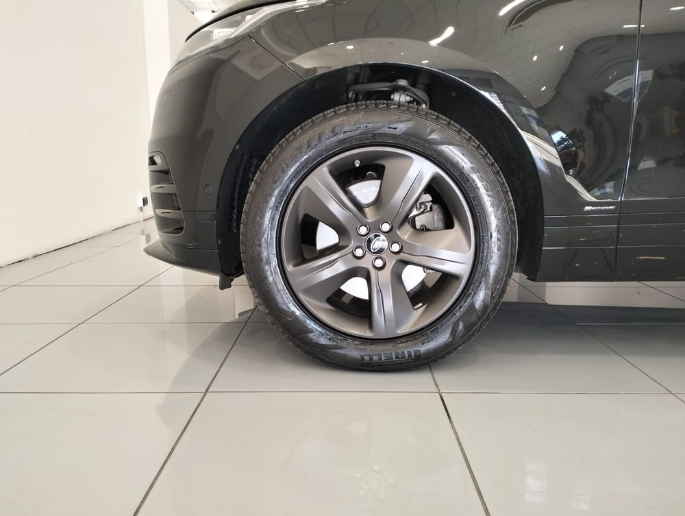 Land Rover Range Rover Velar usata a Cosenza (9)