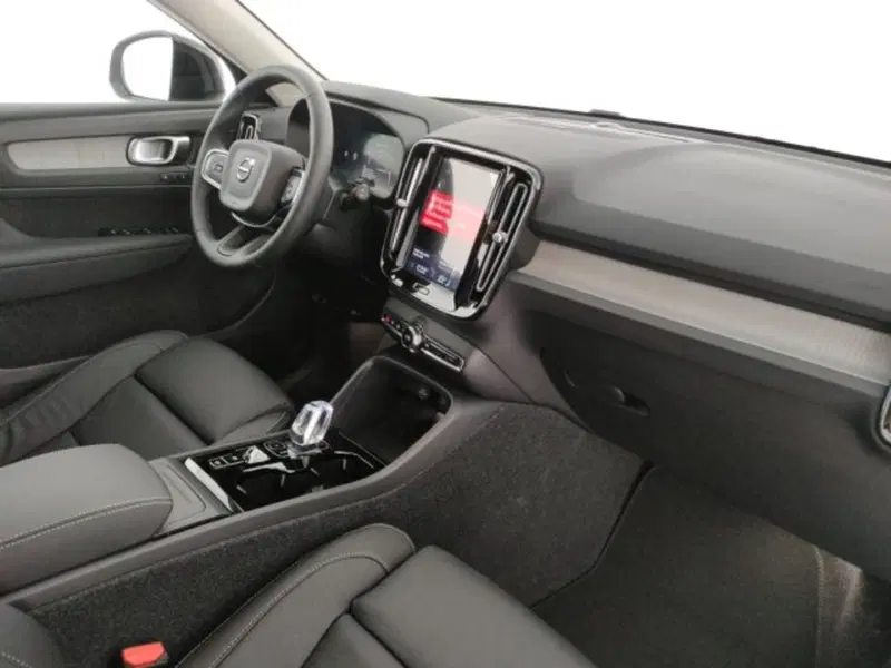 Volvo XC40 nuova a Modena (11)