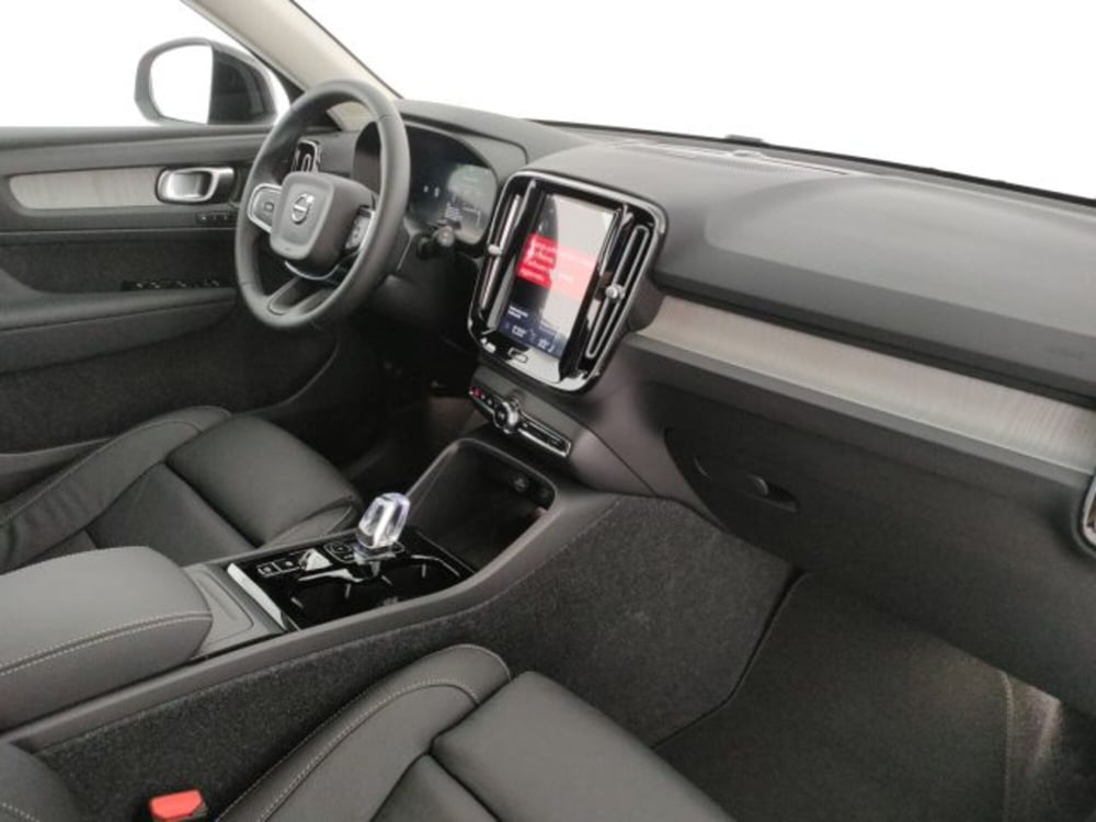 Volvo XC40 nuova a Modena (11)