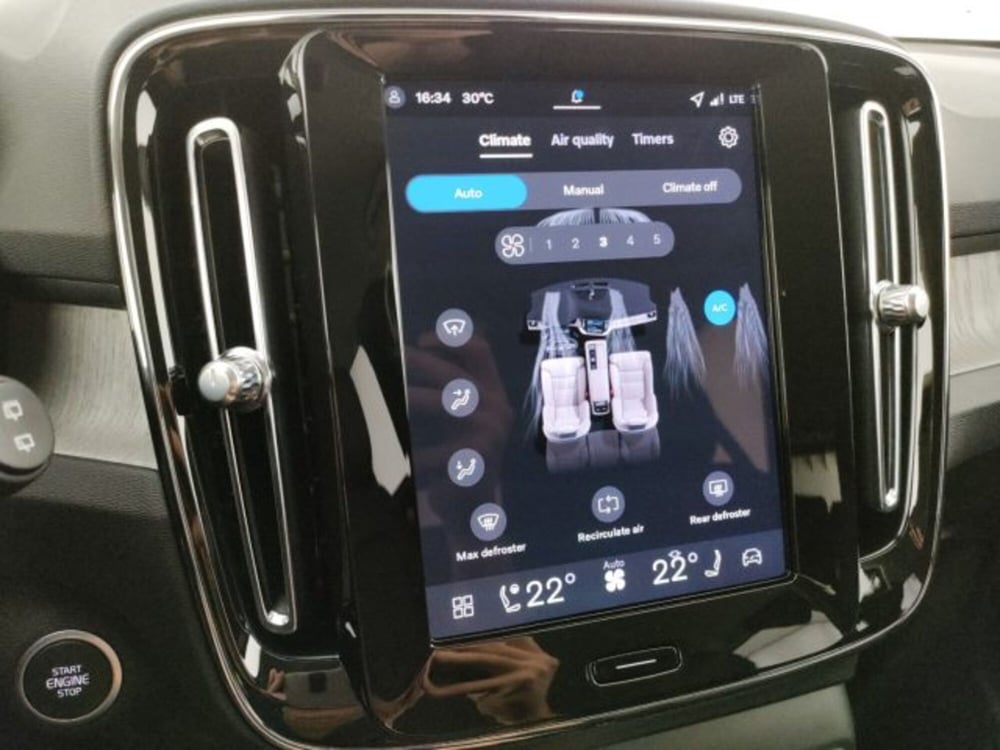 Volvo XC40 nuova a Modena (14)