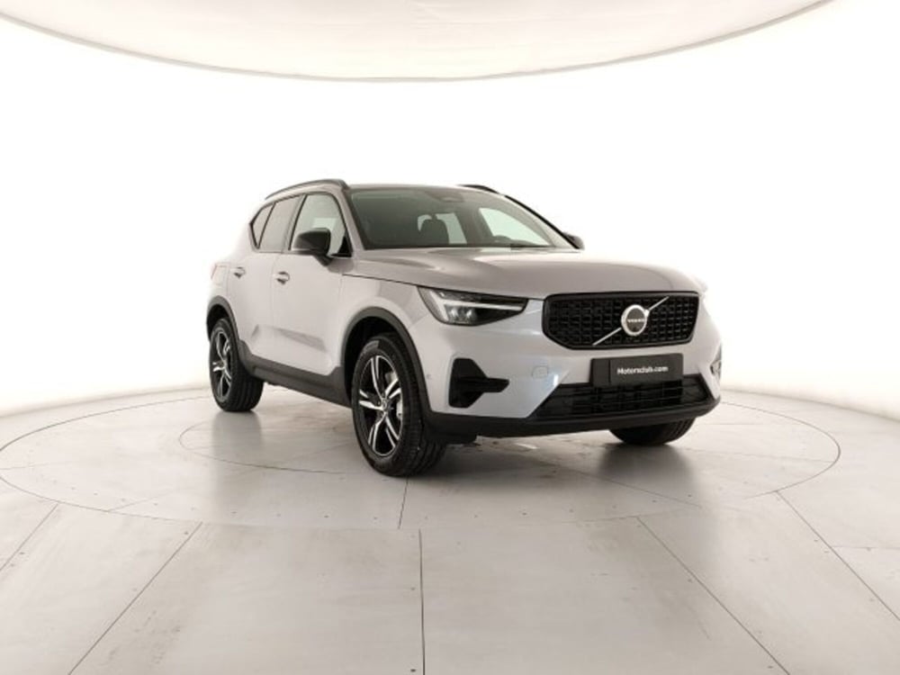 Volvo XC40 nuova a Modena (6)