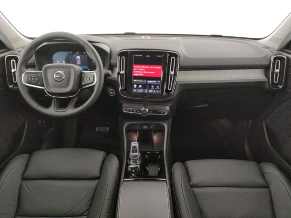 Volvo XC40 nuova a Modena (8)