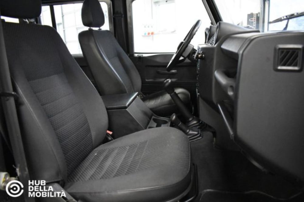 Land Rover Defender usata a Perugia (16)