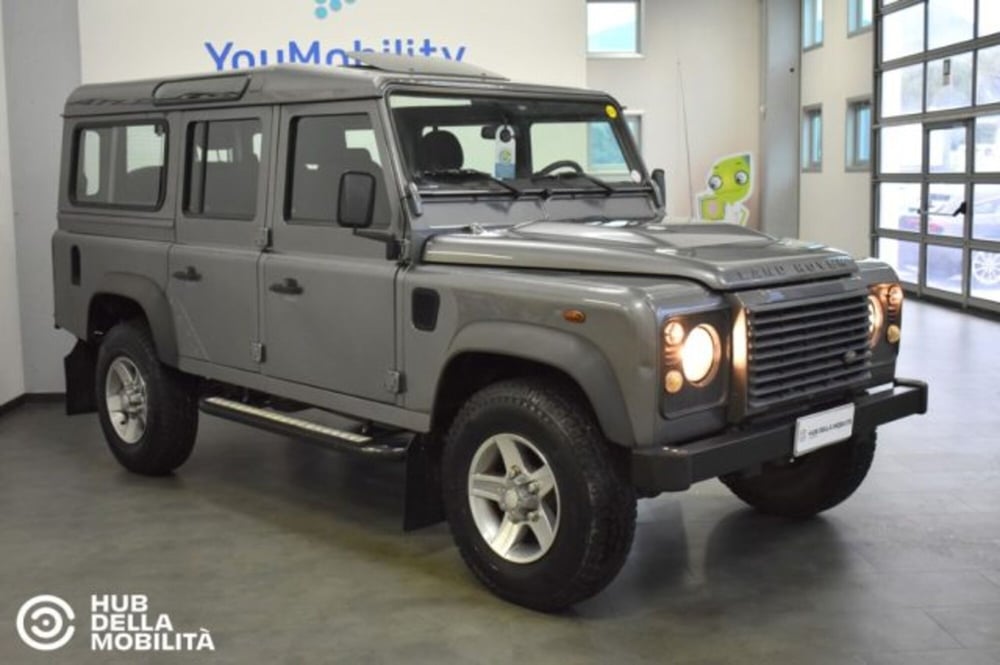 Land Rover Defender usata a Perugia (2)