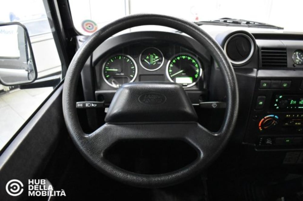 Land Rover Defender usata a Perugia (9)