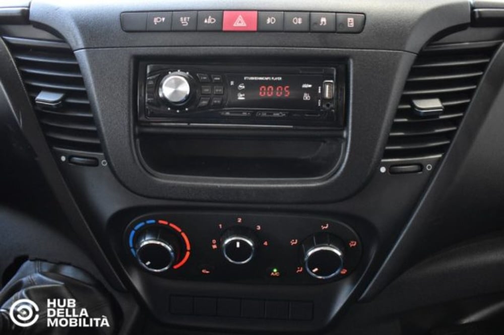 Iveco Daily Furgone usata a Perugia (10)