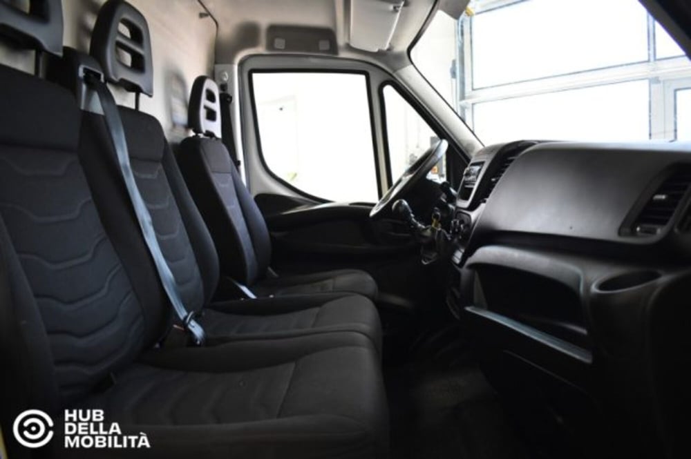 Iveco Daily Furgone usata a Perugia (13)