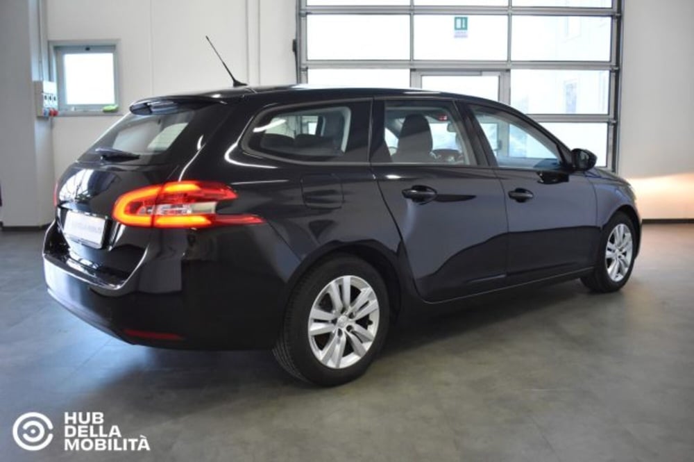 Peugeot 308 SW usata a Perugia (4)