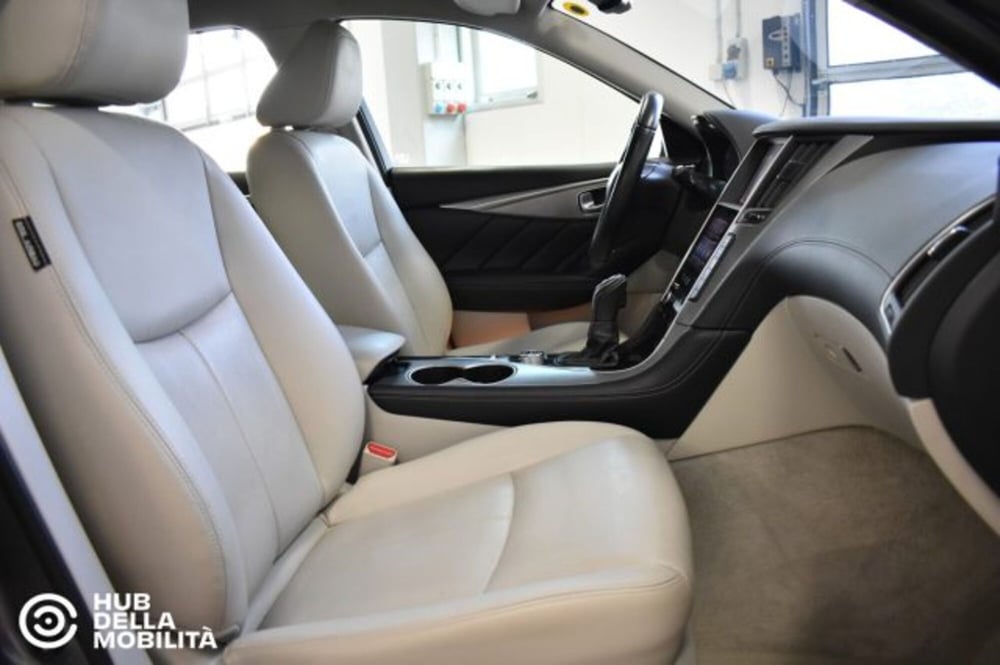 Infiniti Q50 usata a Perugia (18)