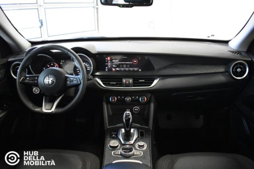 Alfa Romeo Stelvio usata a Perugia (10)