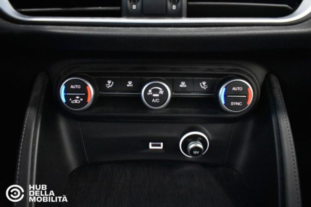 Alfa Romeo Stelvio usata a Perugia (13)