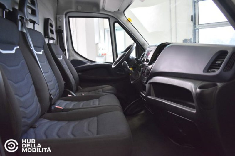 Iveco Daily Furgone usata a Perugia (16)
