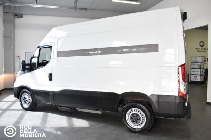 Iveco Daily Furgone usata a Perugia (4)