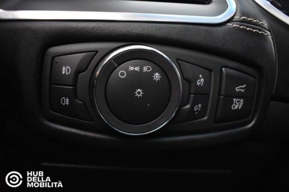 Ford Edge usata a Perugia (11)