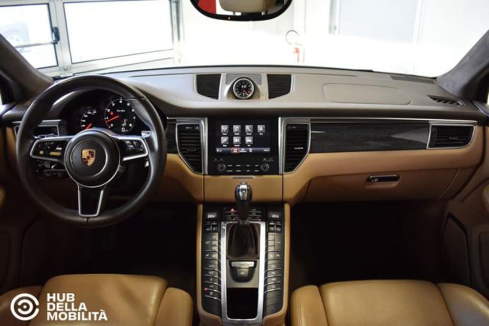 Porsche Macan usata a Perugia (10)