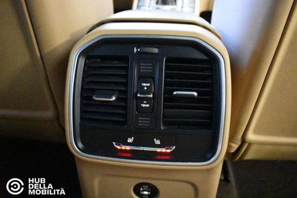 Porsche Macan usata a Perugia (19)