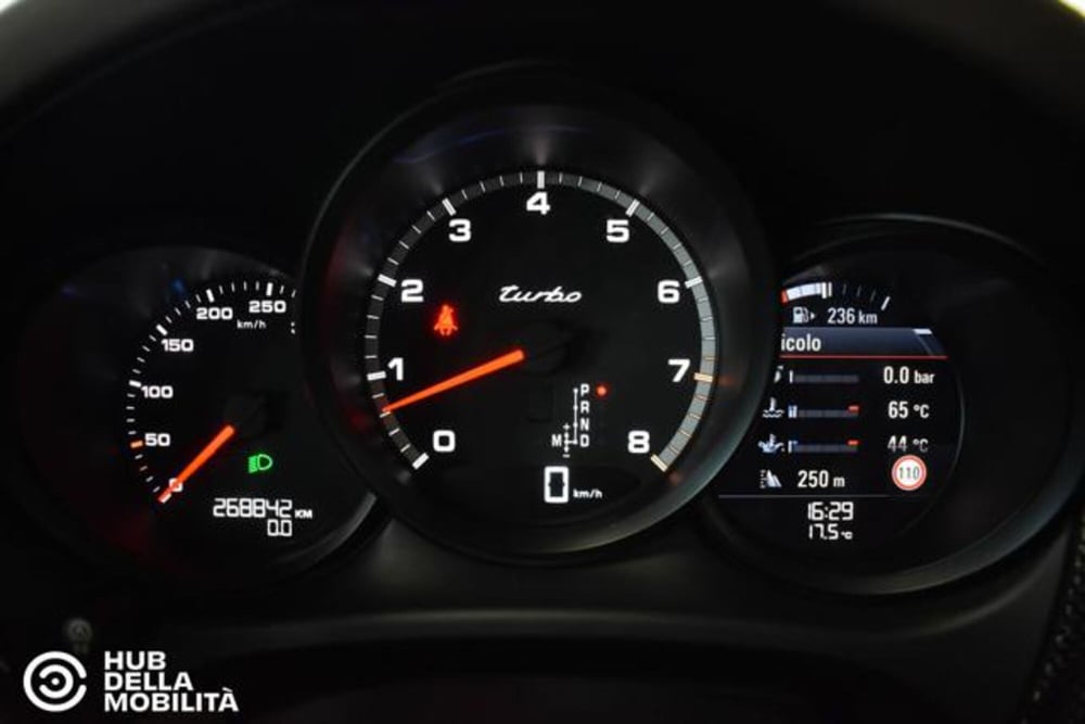 Porsche Macan usata a Perugia (8)