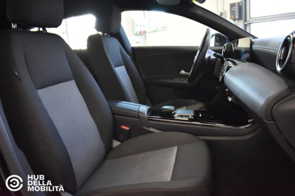 Mercedes-Benz CLA Shooting Brake usata a Perugia (18)