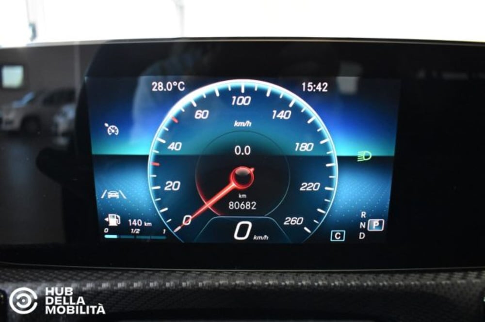 Mercedes-Benz CLA Shooting Brake usata a Perugia (8)