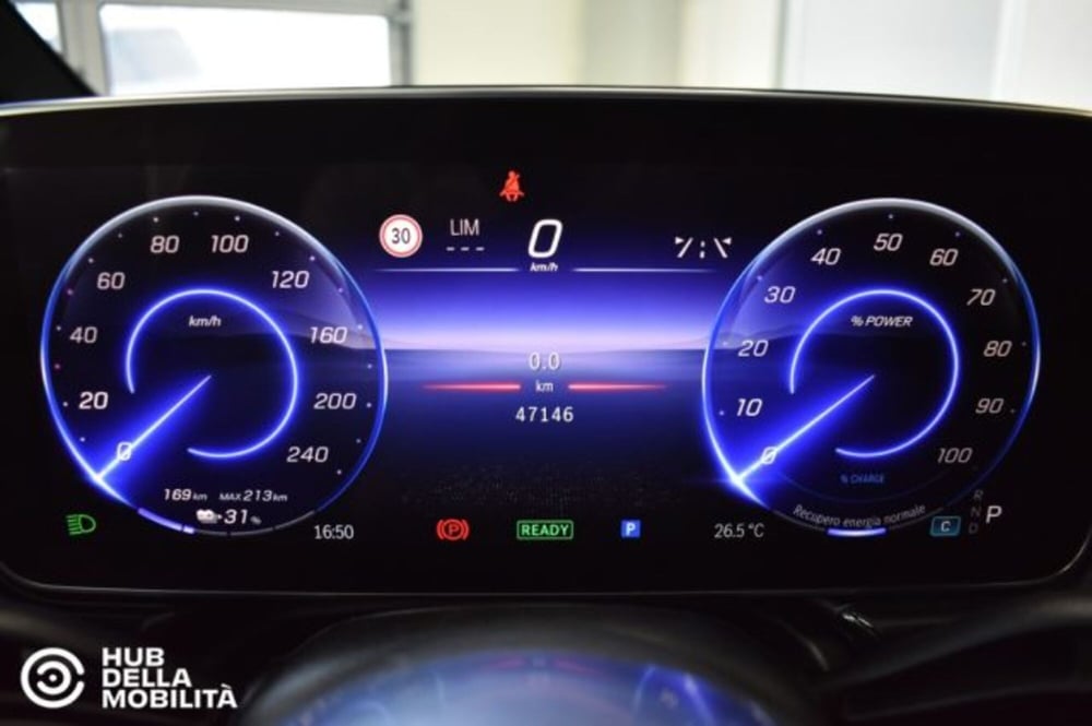 Mercedes-Benz EQE usata a Perugia (8)