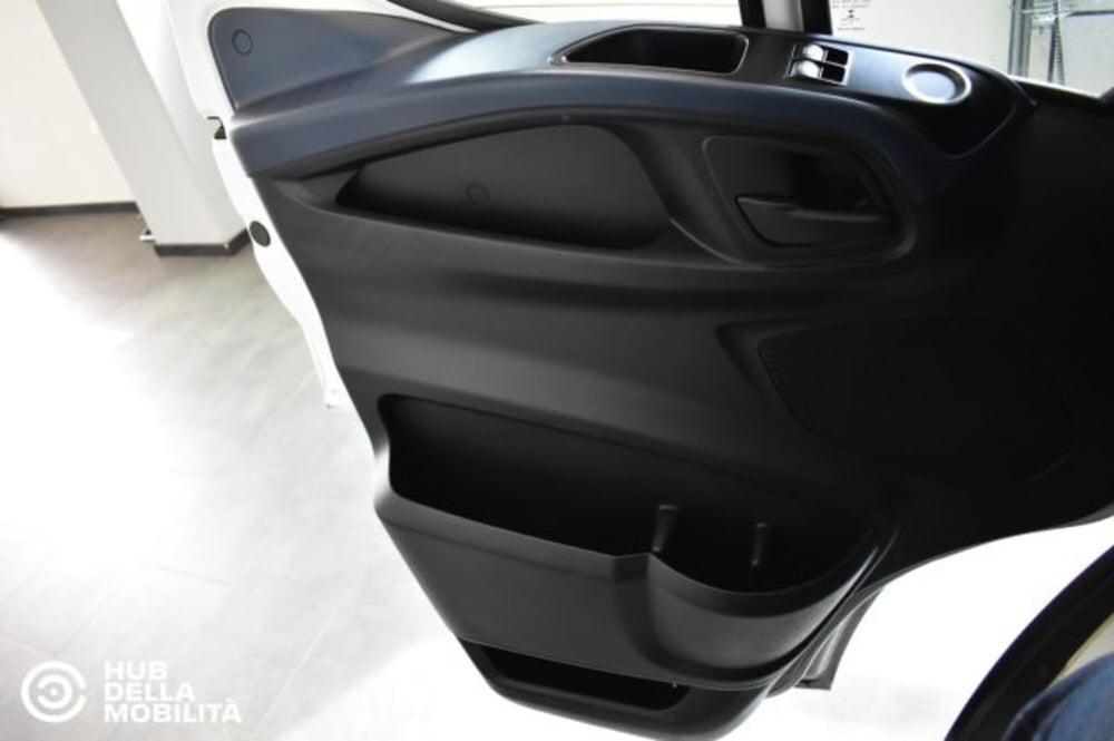 Iveco Daily Furgone usata a Perugia (9)