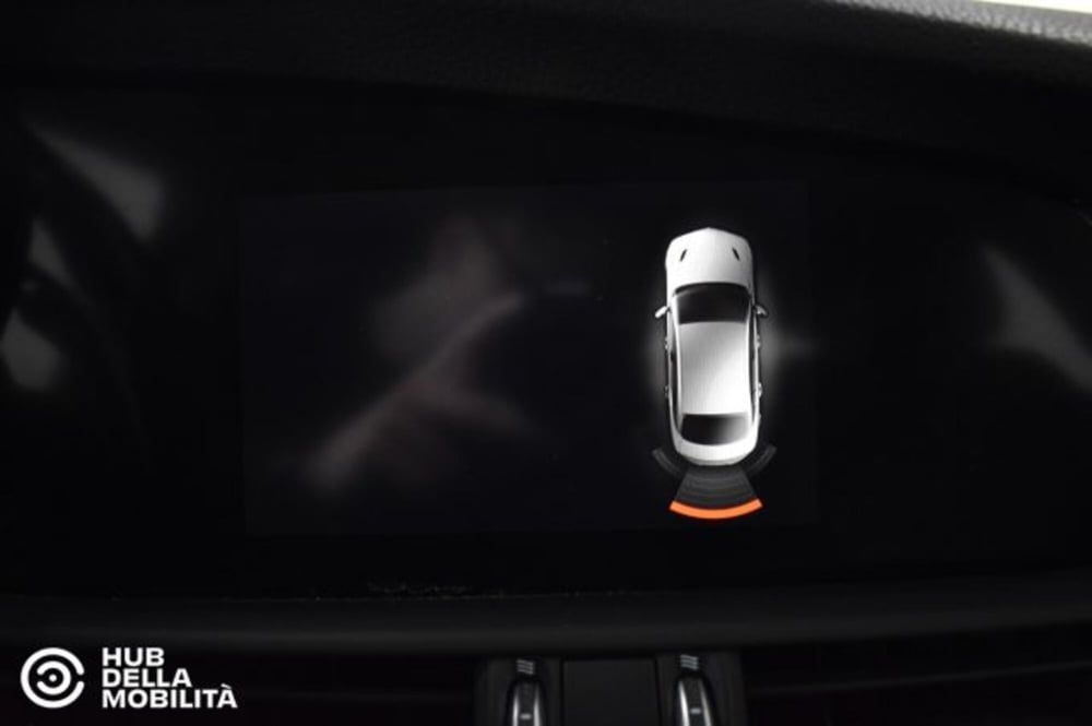 Alfa Romeo Giulia usata a Perugia (15)