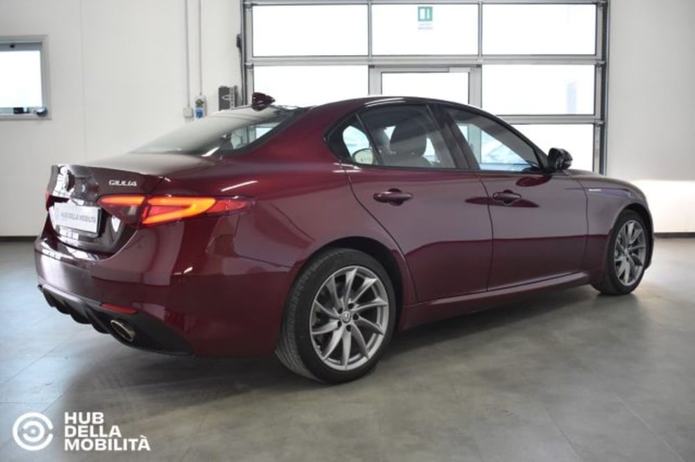 Alfa Romeo Giulia usata a Perugia (4)