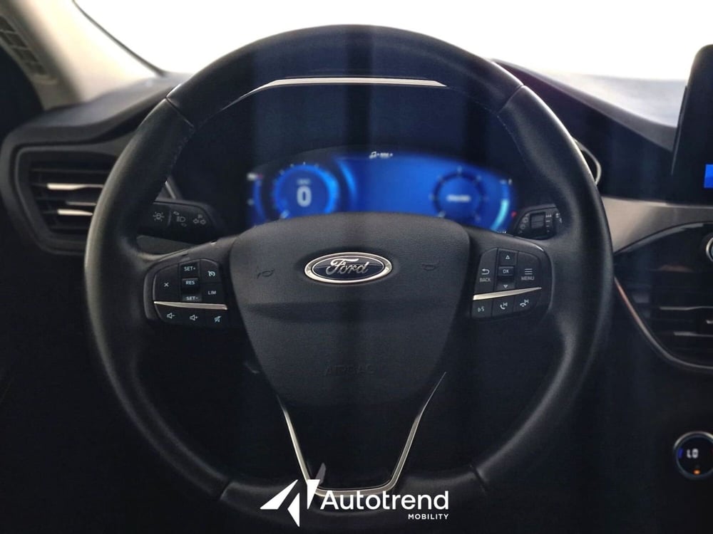 Ford Kuga usata a Bari (9)