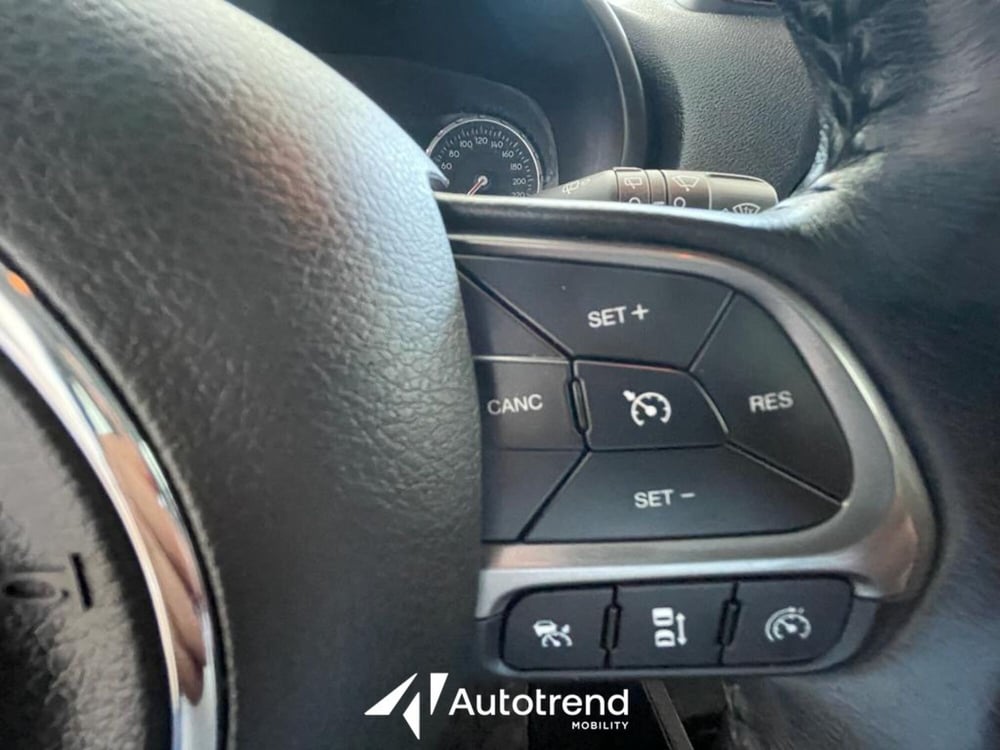 Jeep Renegade usata a Bari (8)