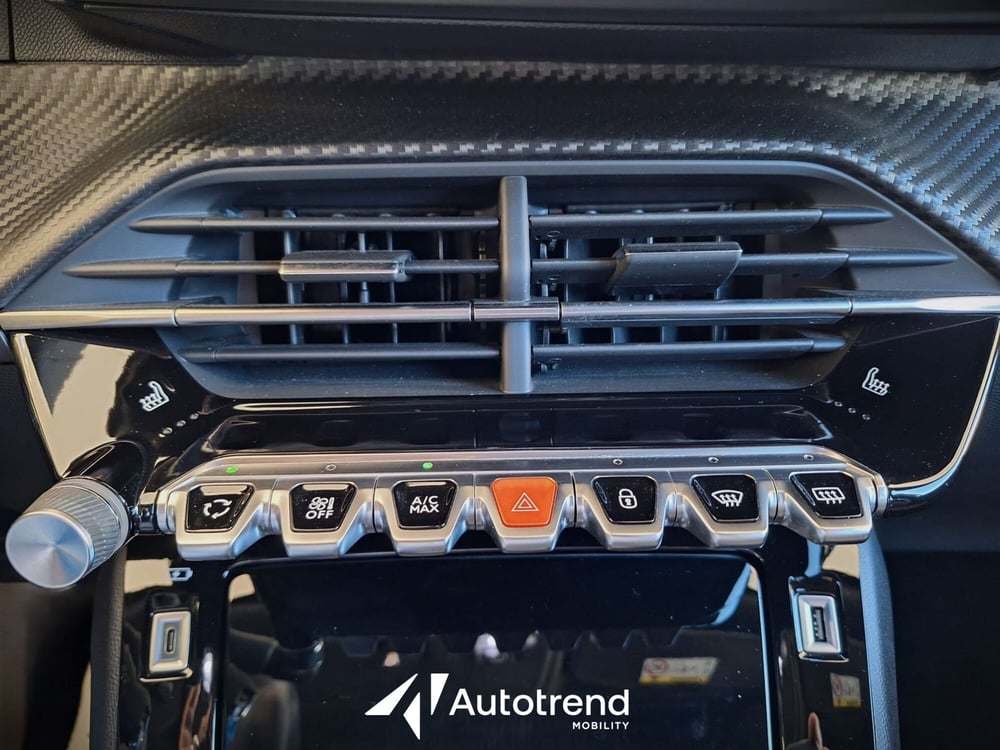 Peugeot 2008 usata a Bari (11)