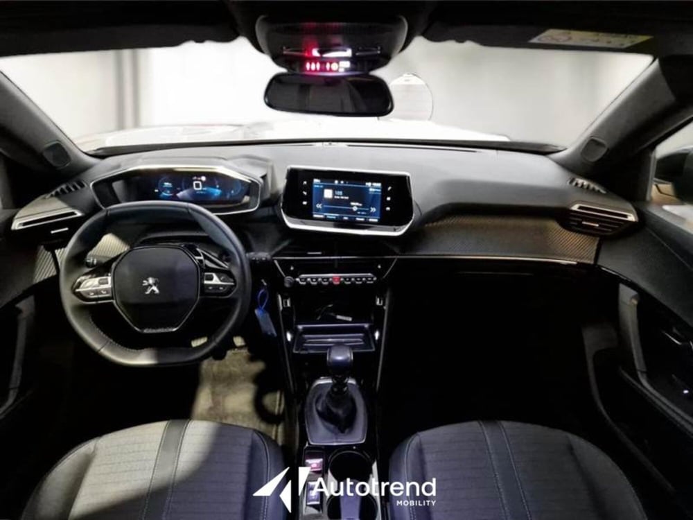 Peugeot 2008 usata a Bari (7)