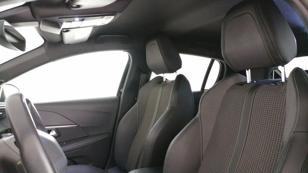 Peugeot 208 usata a Roma (12)