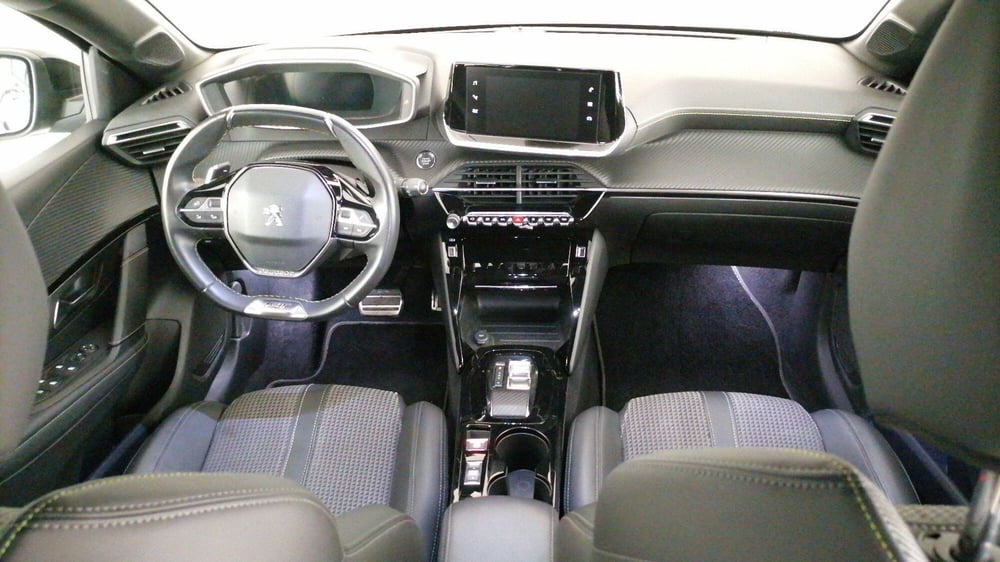 Peugeot 208 usata a Roma (9)