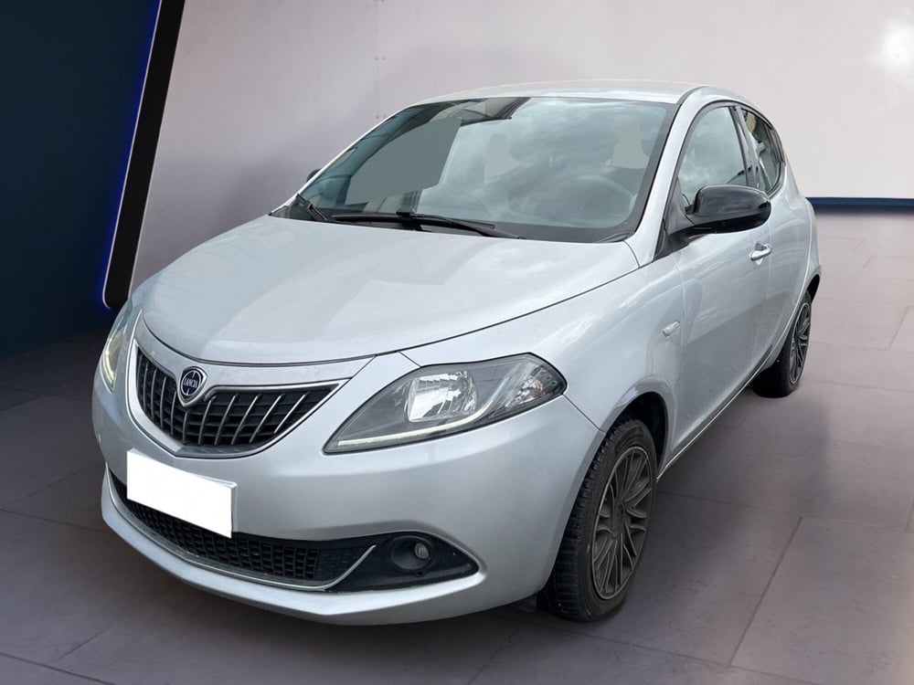 Lancia Ypsilon usata a Torino (2)