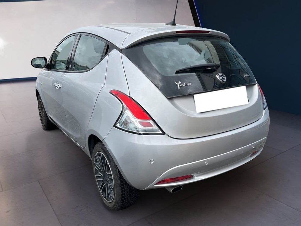 Lancia Ypsilon usata a Torino (5)