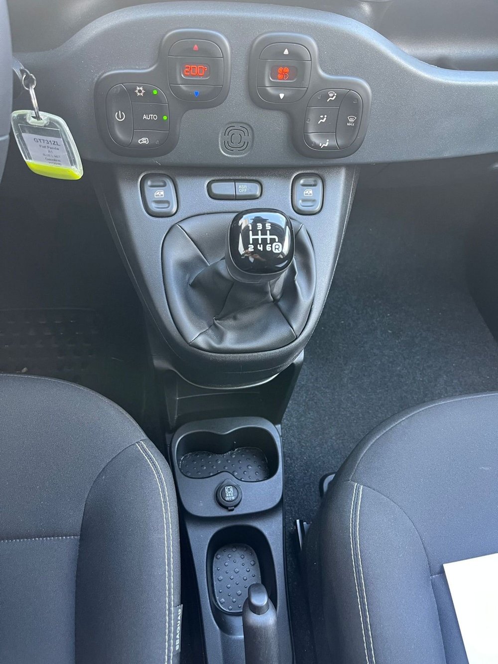 Fiat Panda Cross usata a Milano (15)