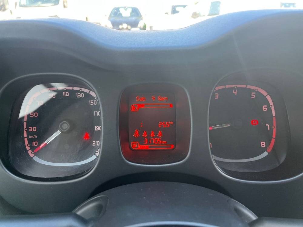 Fiat Panda Cross usata a Milano (17)