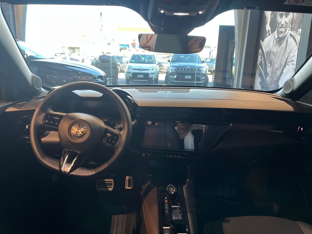 Alfa Romeo Junior nuova a Milano (16)
