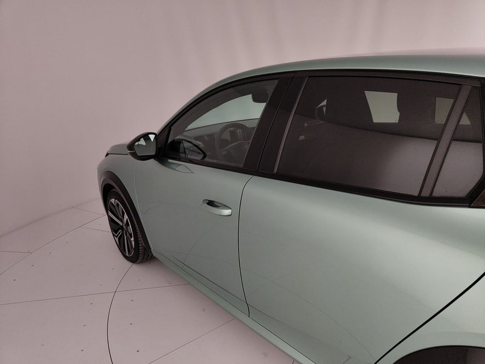 Lancia Ypsilon usata a Caserta (12)