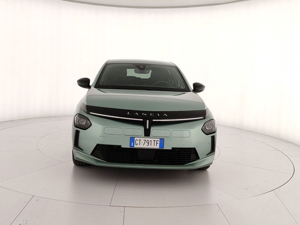 Lancia Ypsilon usata a Caserta (2)