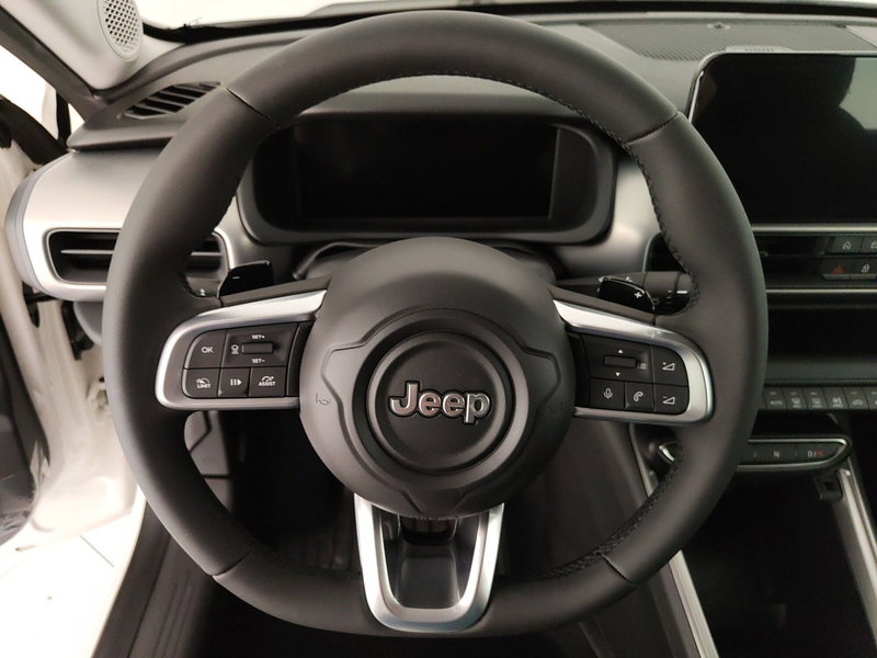 Jeep Avenger nuova a Caserta (19)