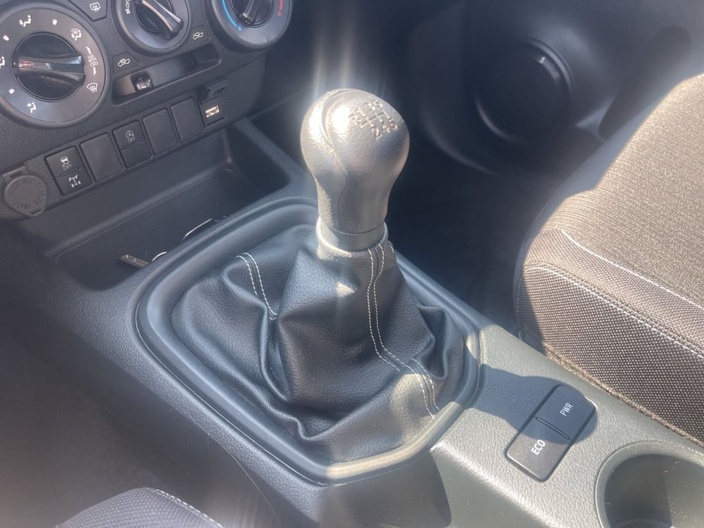 Toyota Hilux usata a Ragusa (16)