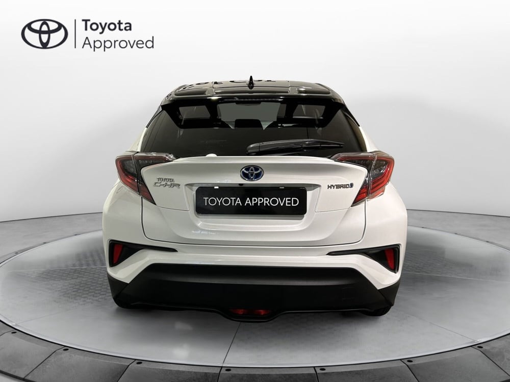 Toyota Toyota C-HR usata a Milano (4)